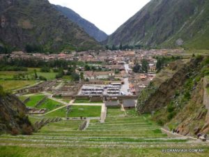 El Gran Viaje | Visitando Moray y Ollantaytambo en moto image 4