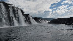 saltos mocona lancha brasil